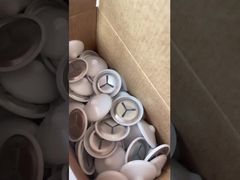 절연 핀 고정을 위한 돔 캡 유무에 관계없이 크기 맞춤형 절연 클립